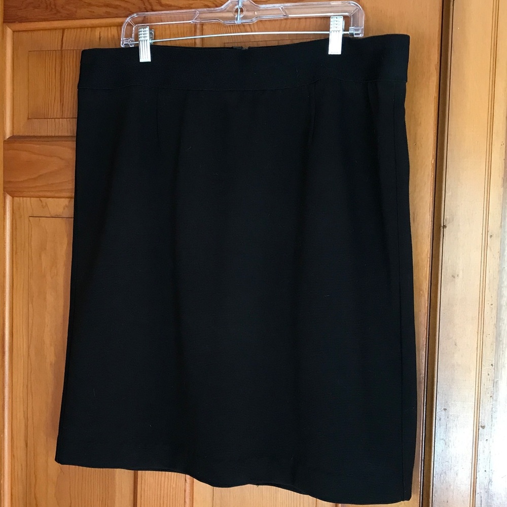 Alfani Classic Black A-Line Skirt Size 16W